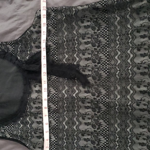 Cabi Lace Overlay Sleeveless Shirt Size L - Picture 9 of 11